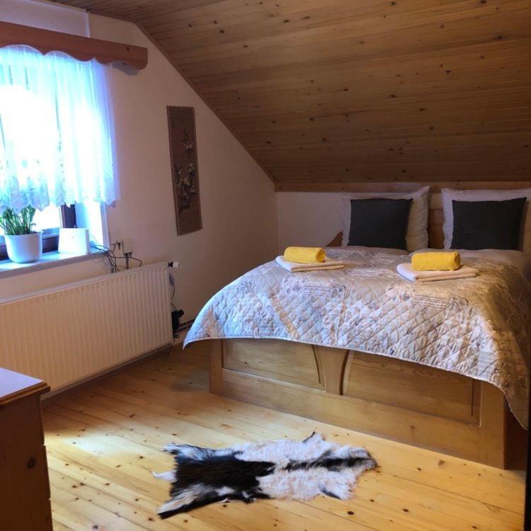 Apartma Cvrsta Trojka Jesenice Eksteriør bilde